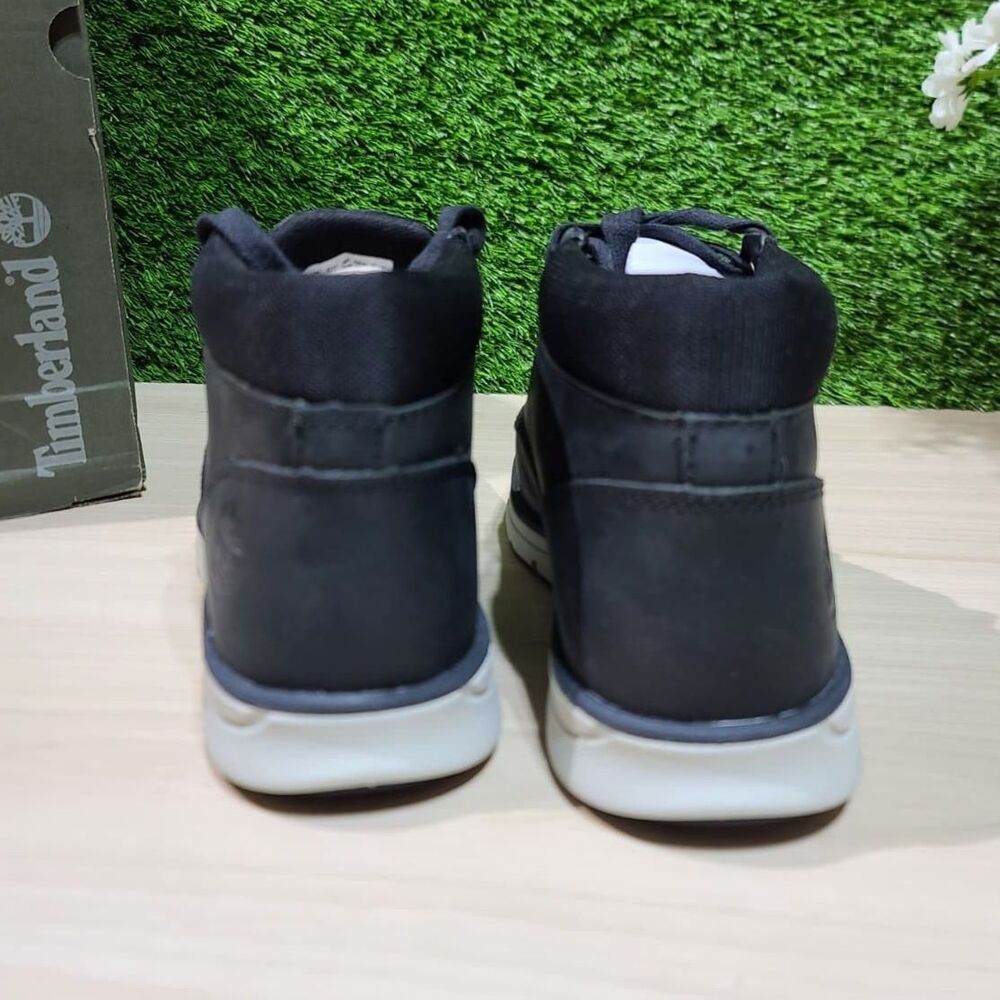 Timberland Bradstreet Chukka Boots - Phantom Saddleback US 7.5 NEW - Picture 3 of 9